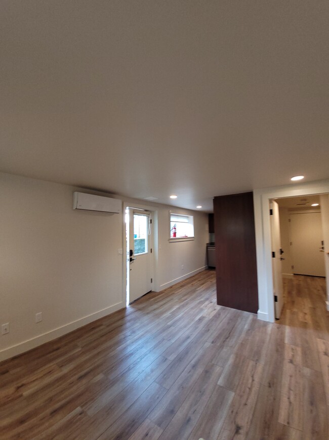 Building Photo - 7514 3rd Ave NW