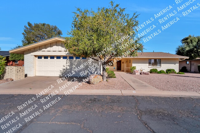 Building Photo - 3650 E Quenton Dr
