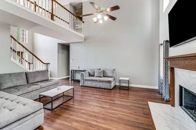 Building Photo - 4422 Lake Superior Dr