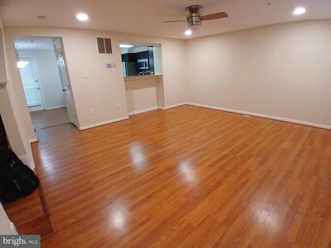 Building Photo - 8912 Oxley Forest Ct
