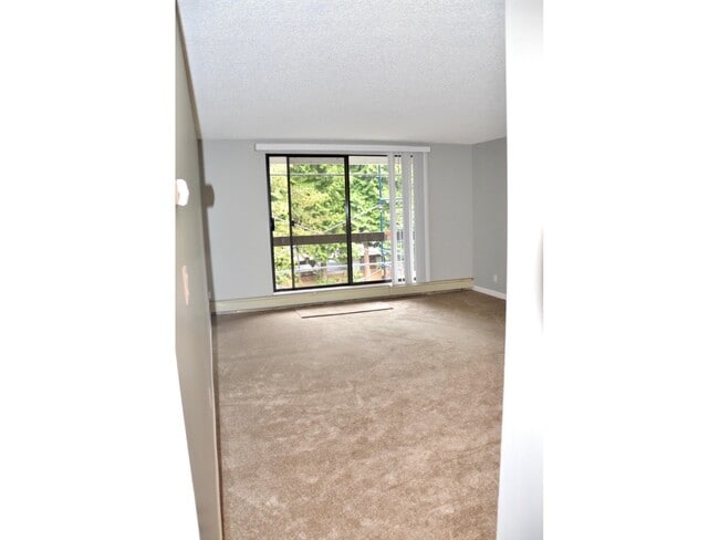 Building Photo - 8640 Citation Dr