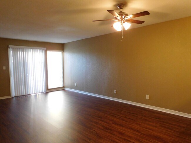 Foto del edificio - 7178 N Fruit Ave