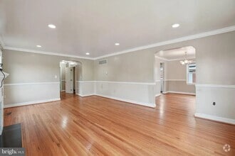 Building Photo - 4301 Ord St NE