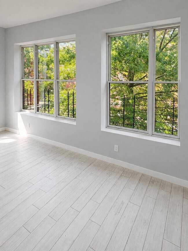 Foto del edificio - 560 Riverdale Ave