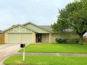 Building Photo - 3810 Downing Cir