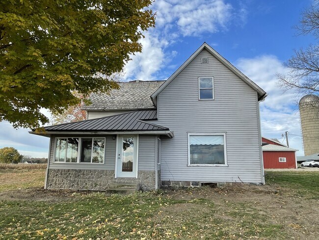 Foto del edificio - 7094 N 550 E