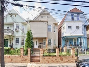 Building Photo - 221 Claremont Ave
