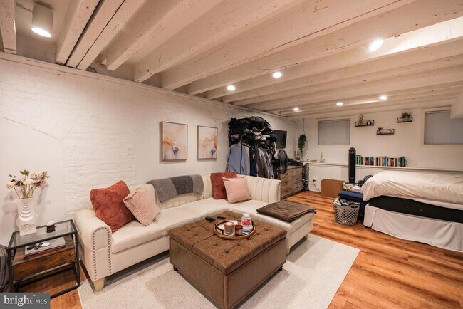 Foto del edificio - 1728 Spruce St