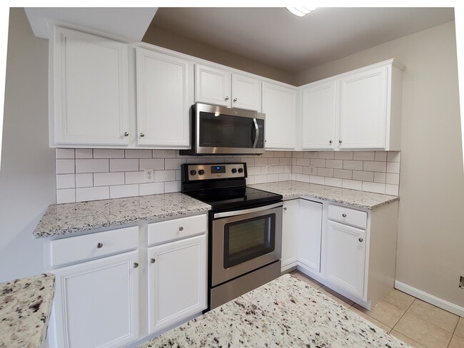 Building Photo - 8273 Celestial Cir