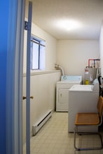 Building Photo - 925 Oronoke Rd