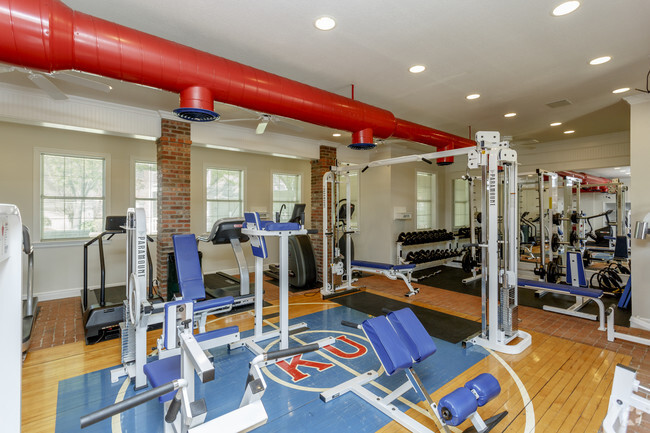 Fitness Center - Tuckaway at Lawrence