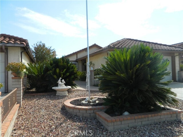 Foto del edificio - 26101 Bluebell St