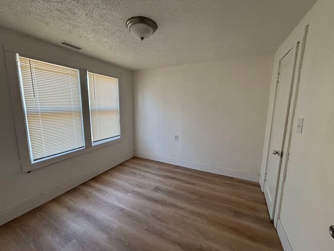 Foto del edificio - 634 W 14th Ave