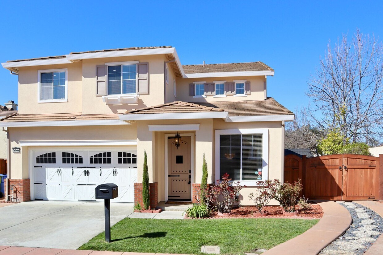 Foto principal - Luxurious 3-bedroom home - beautiful, must...