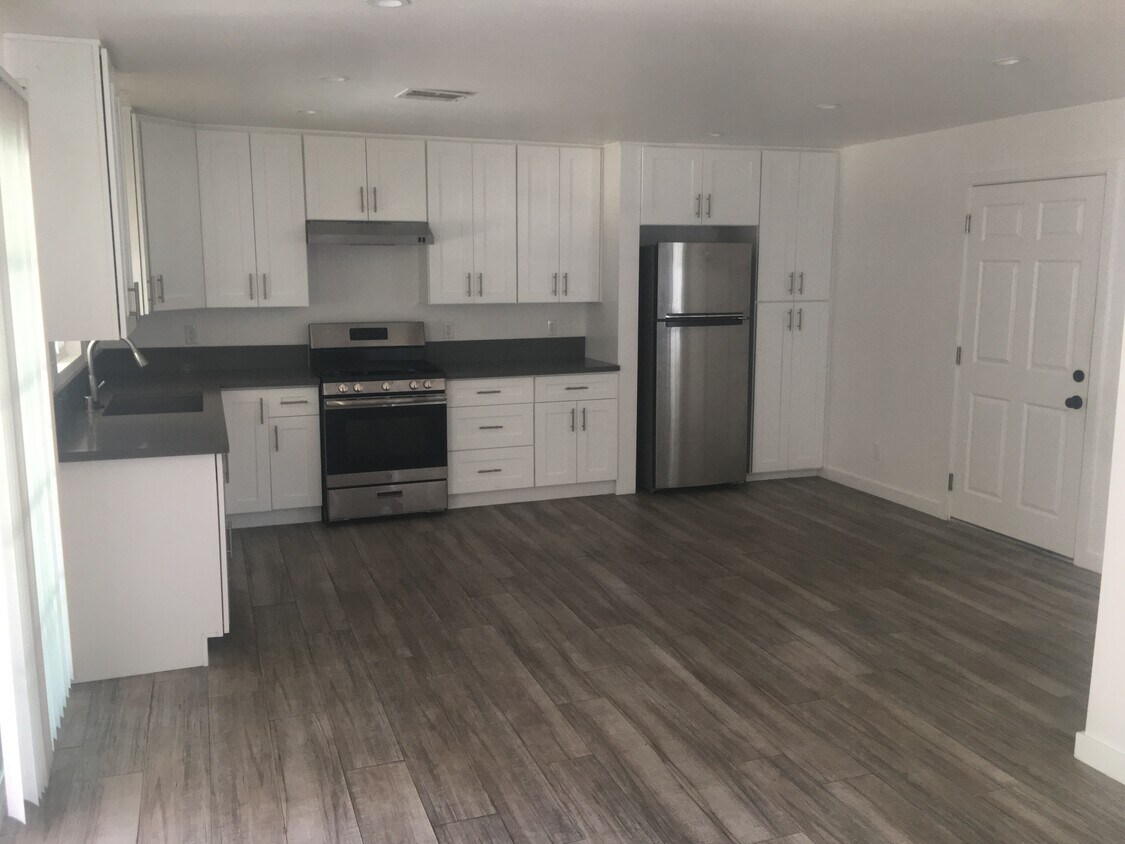 19400 Elkwood St, Reseda, CA 91335 House Rental in Reseda, CA