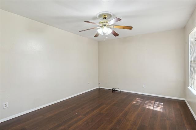 Foto del edificio - 2211 Tosca Ln