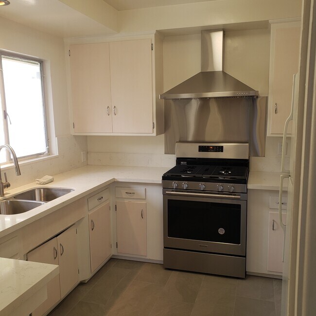 kitchen - 1801 Bara Rd