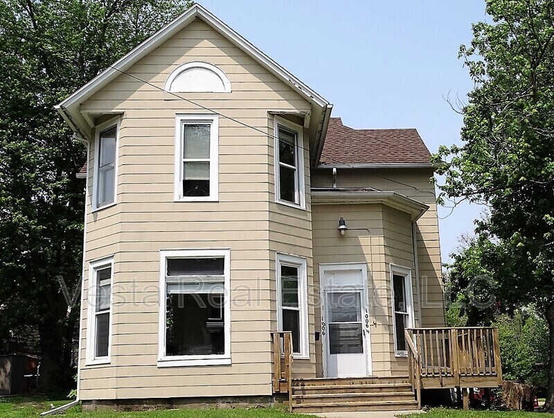 Primary Photo - 1006 N Roosevelt Ave