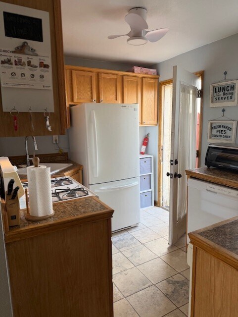 Foto del edificio - 1808 Grove St