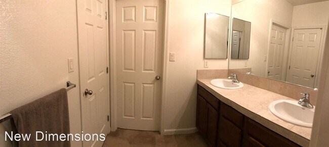 Foto del edificio - 10660 Brittany Park Dr