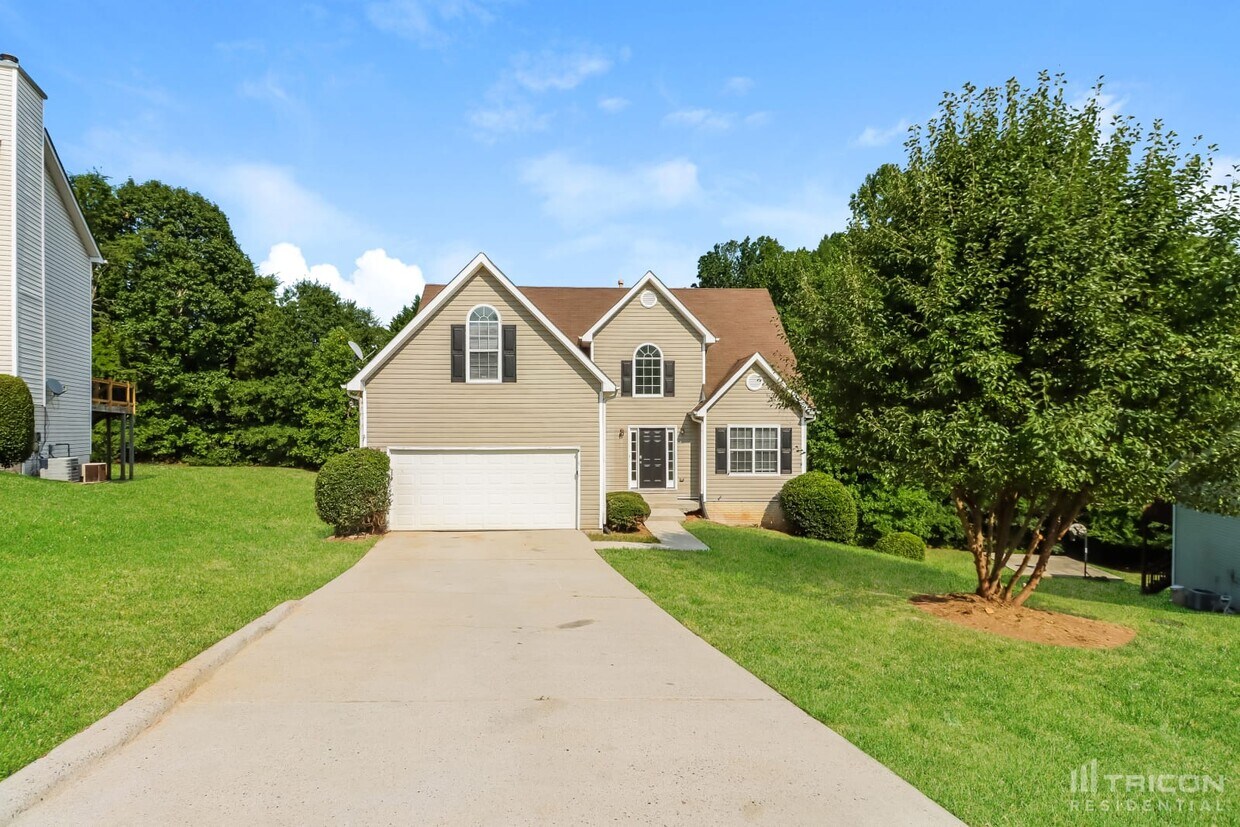 10164 Commons Xing Jonesboro GA House for Rent in Jonesboro, GA