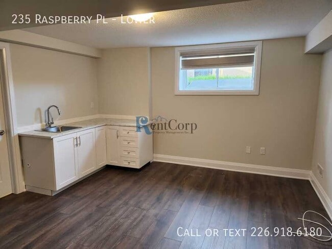 Building Photo - 235 Raspberry Pl