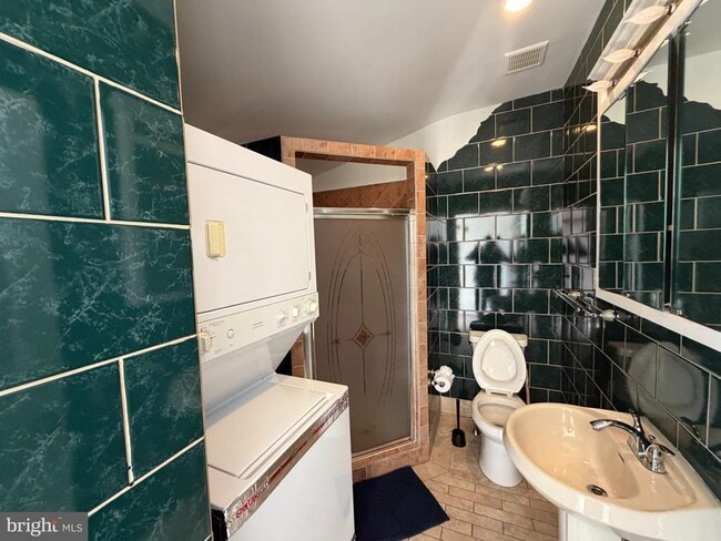 Foto del edificio - 7105 Rising Sun Ave