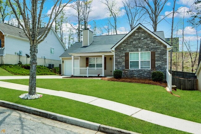 Building Photo - 5000 Buckeye Pl