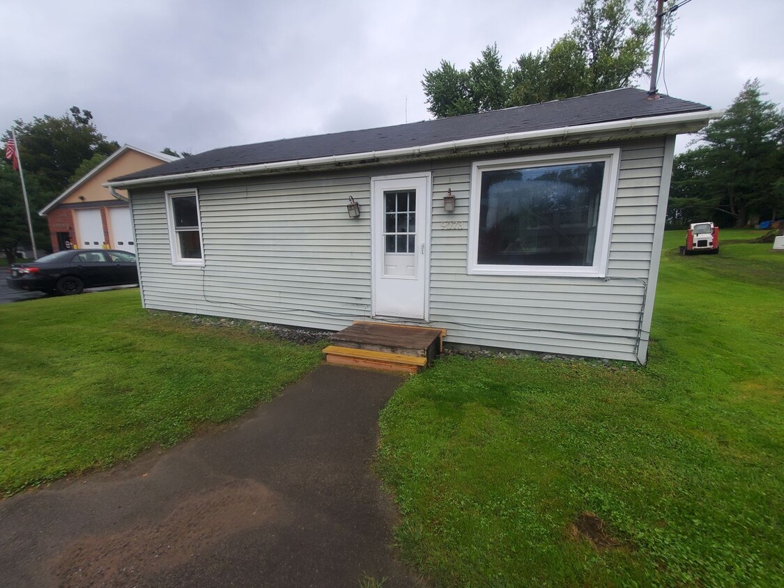 Foto principal - 1 bedroom 1 bathroom home in Stittville