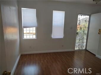 Building Photo - 1305 W 56th St