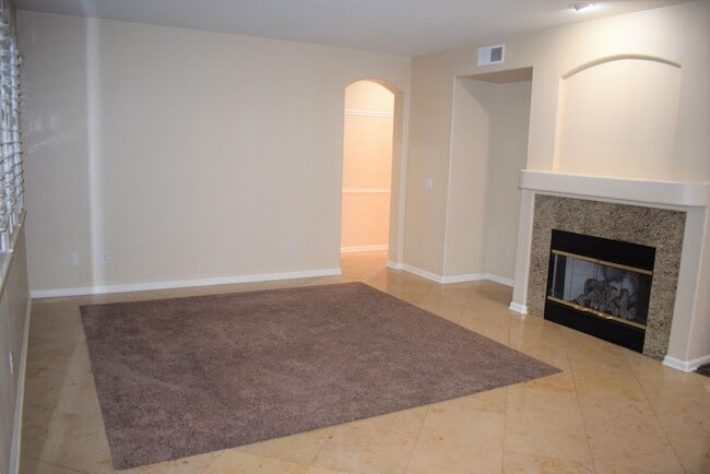 Building Photo - 9713 Sand Hollow Way