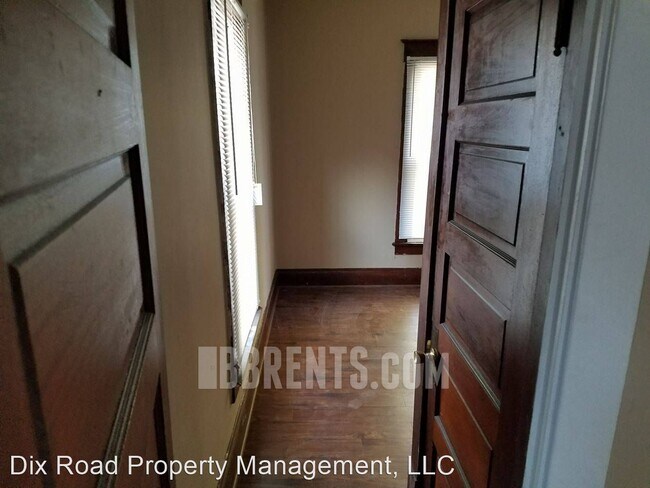 Building Photo - 2 br, 1 bath House - 2111 Logan Avenue,
