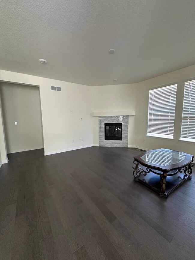 Photo - 4-bedroom Single Family Home in Broomfield