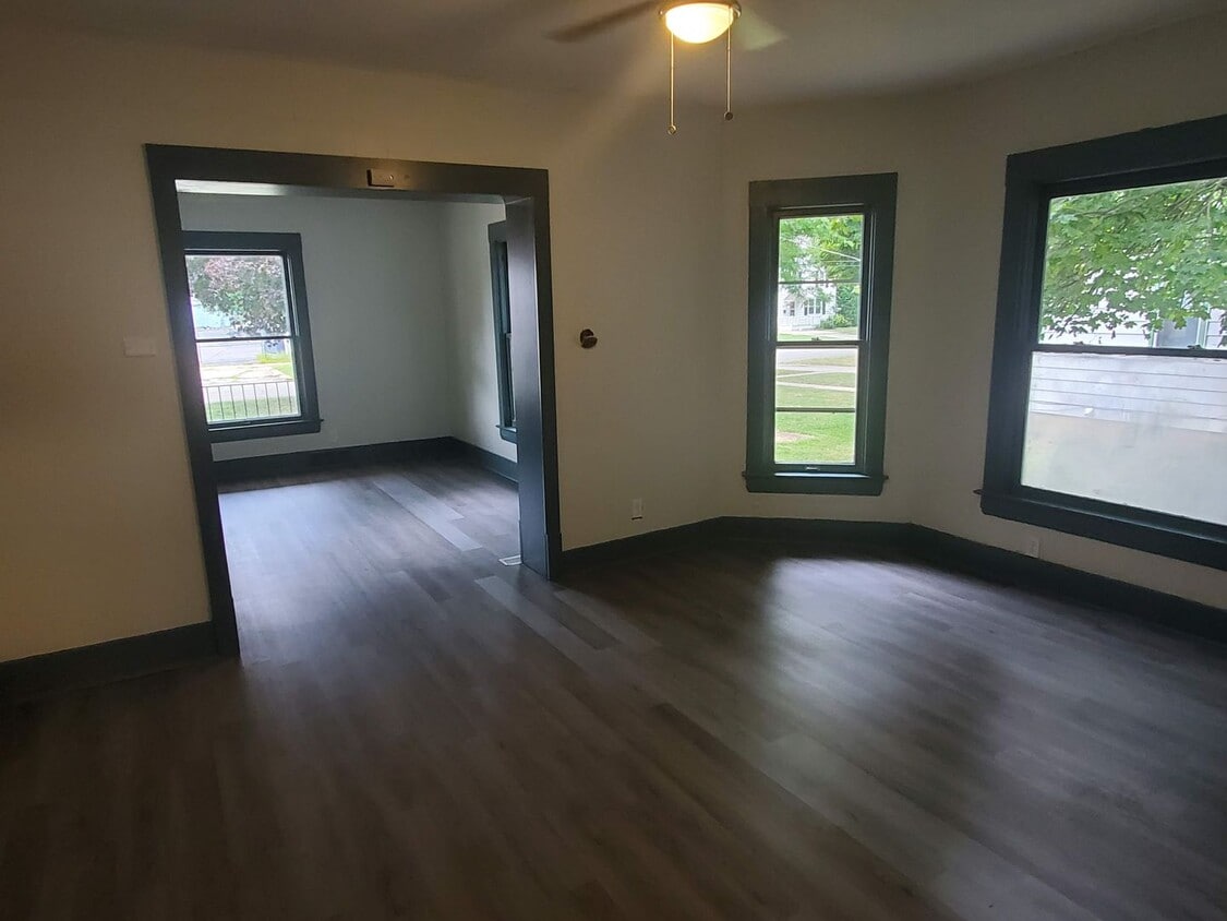 936 Harrison Ave Unit 936 Lower, Beloit, WI 53511 Room for Rent in