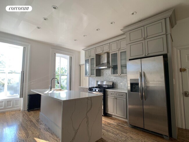 Building Photo - 94 Fort Greene Pl