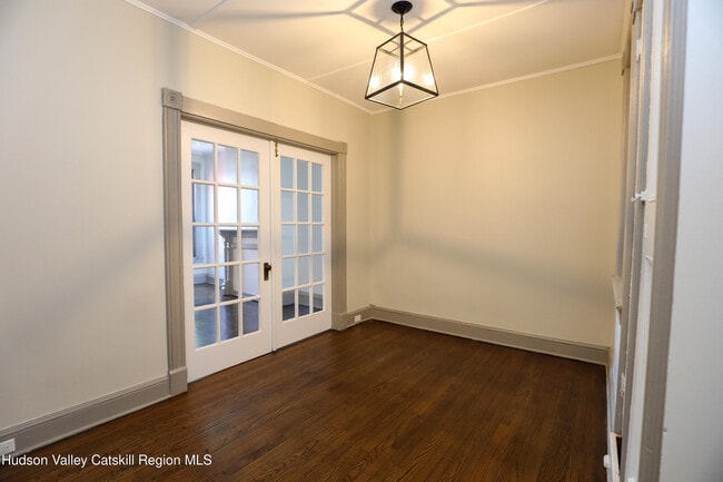 Building Photo - 141 St James St