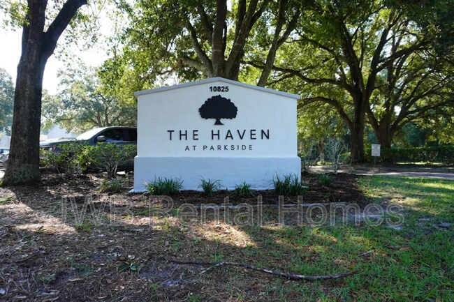 Building Photo - 10825 Key Haven Blvd