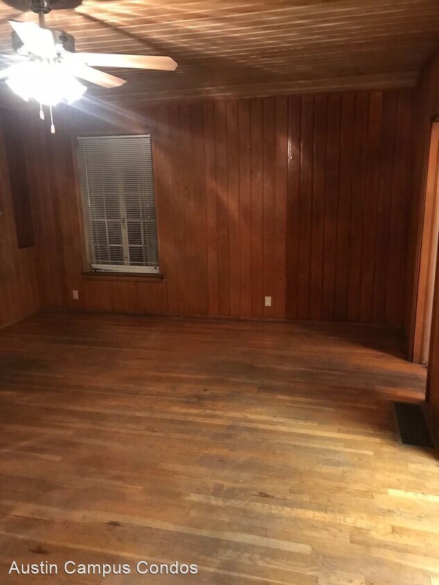 Primary Photo - 2 br, 2.5 bath House - 411 W. 34th Street