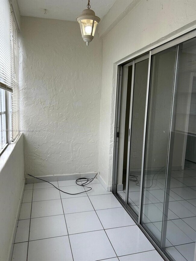 Foto del edificio - 6125 W 20th Ave