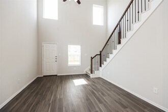 Building Photo - 15304 Estrella Rd E