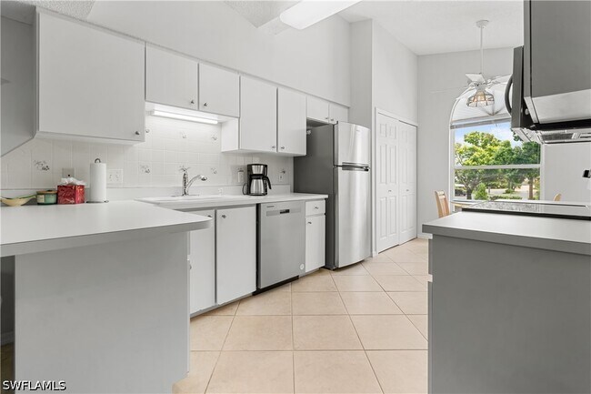 Foto del edificio - 28720 Bermuda Bay Way