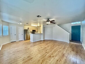 Building Photo - 858 Sagewood Trail