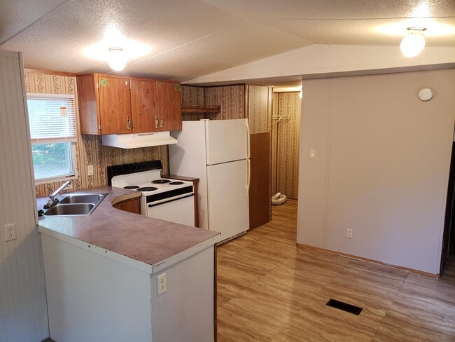 Building Photo - 169 Ransdell Ln