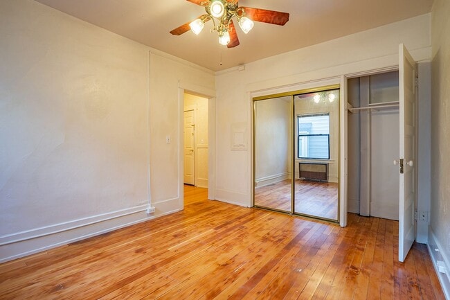 Interior Photo - Heights Court
