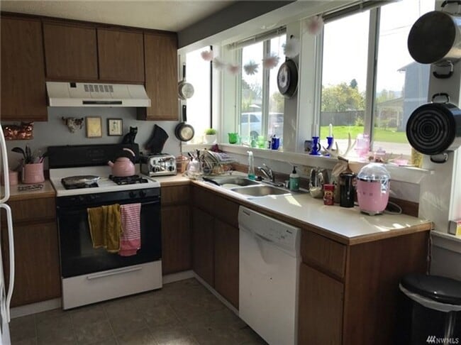 Building Photo - 2924/2926 Moore St