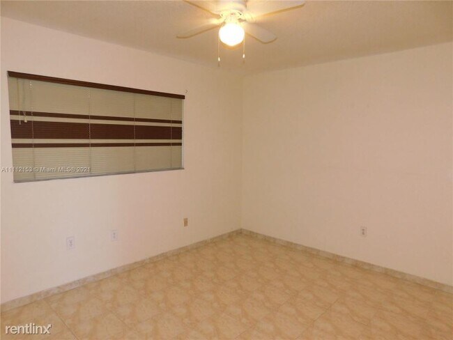 Building Photo - 8065 SW 107th Ave
