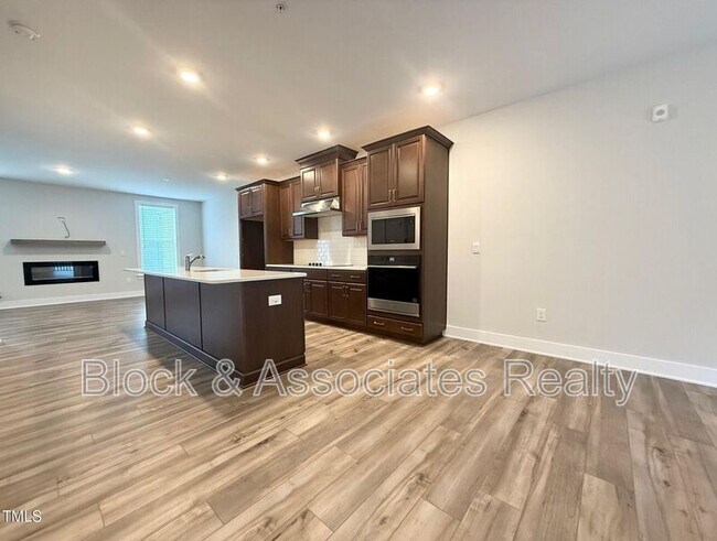 Photo - 11549 Helmond Way House