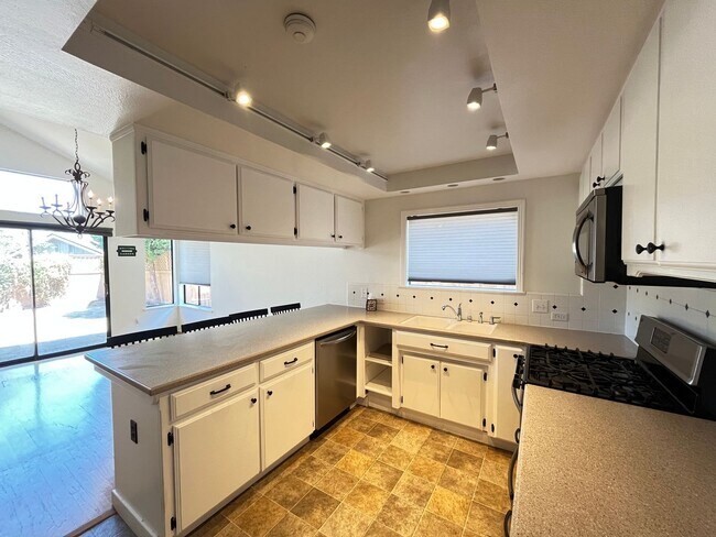 Foto del edificio - 354 Woodbridge St