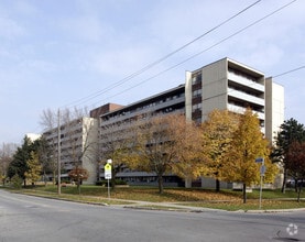Building Photo - 215 Gosford Blvd
