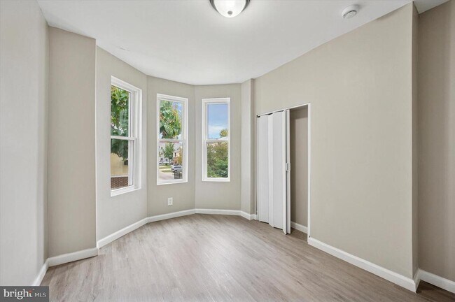 Foto del edificio - 1703 N Lambert St